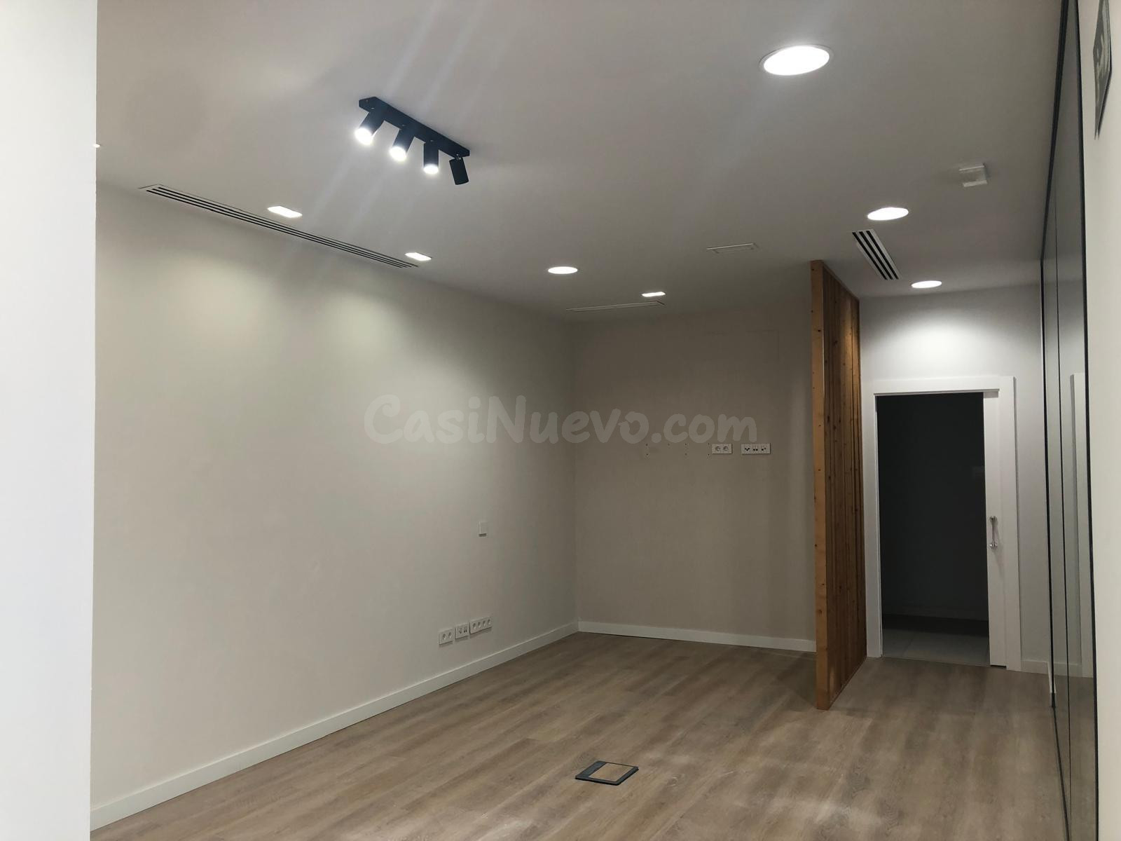 OFICINA COMERCIAL DISPONIBLE EN LOS BERMEJALES