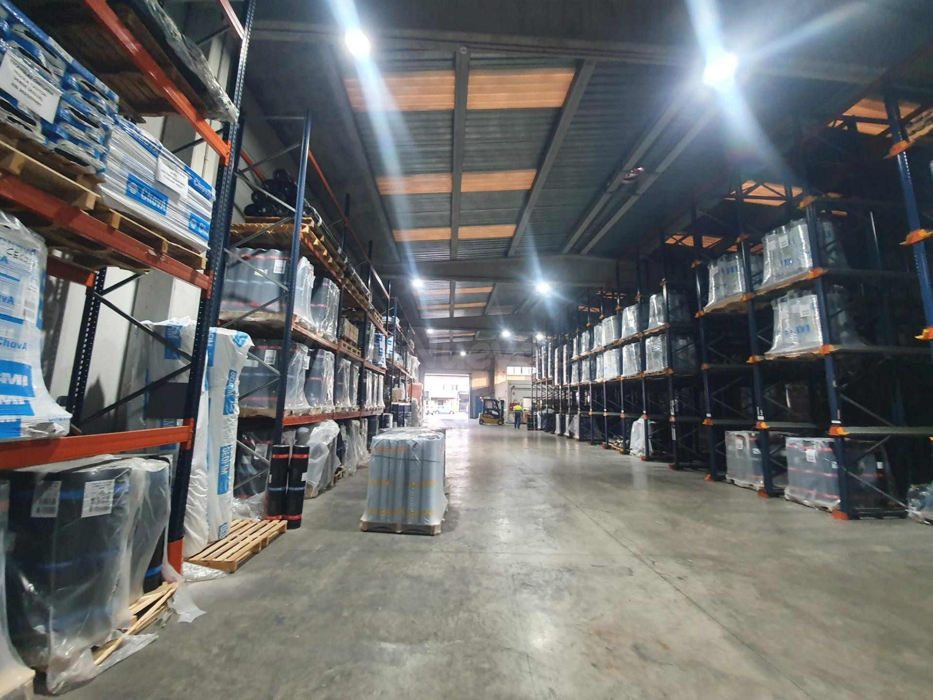 NAVE EN VENTA EN EL POLÍGONO EL CÁÑAMO - foto 2