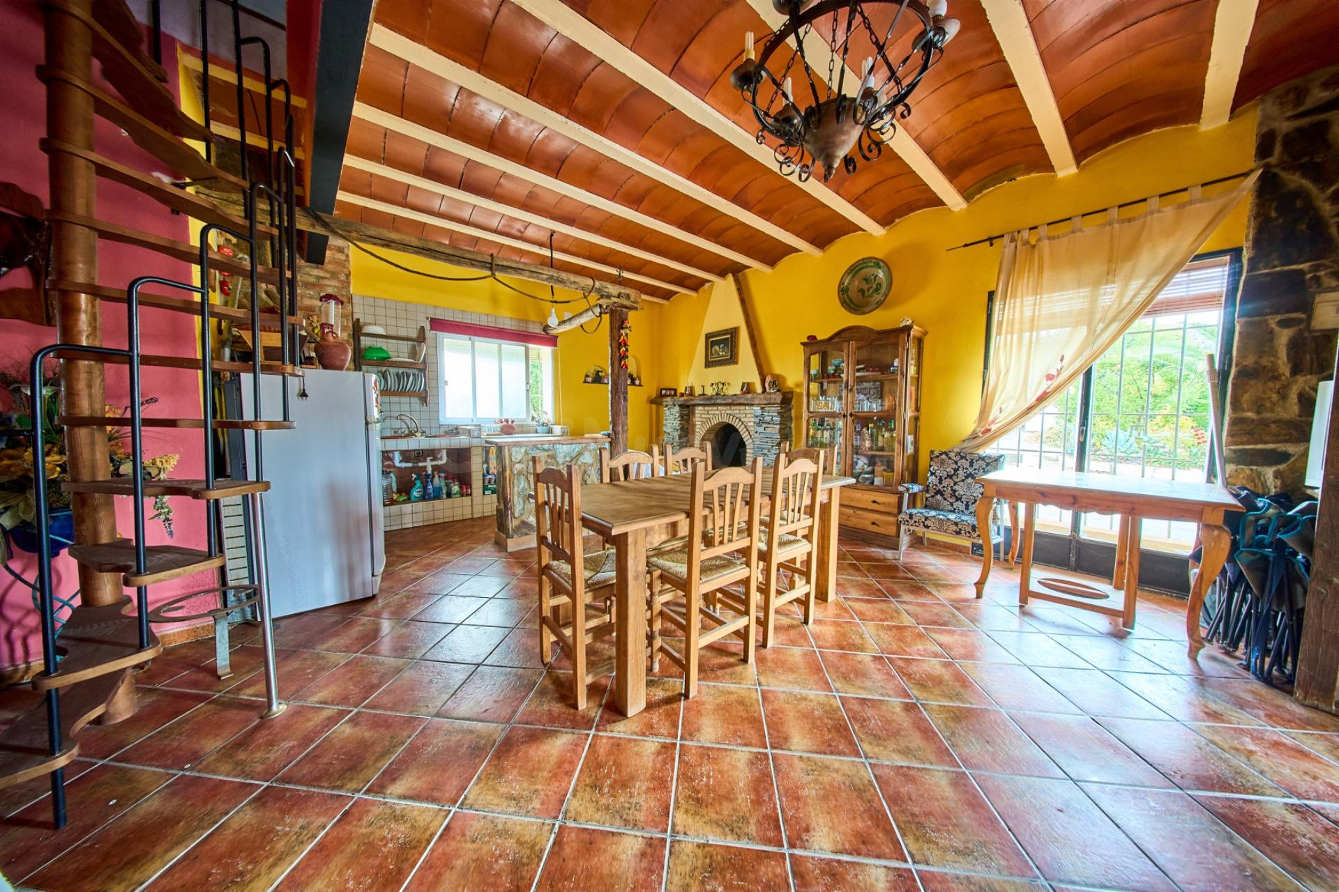 ESPECTACULAR CASA DE CAMPO EN LA PUEBLA DE DON FABRIQUE - foto 5
