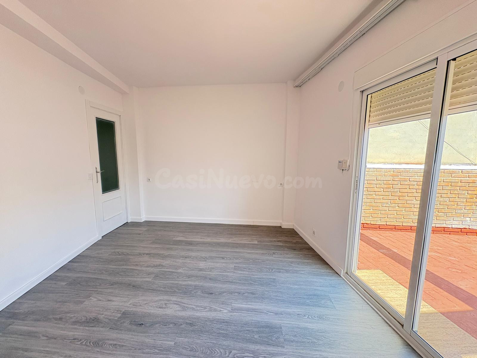 CENTRICA Y AMPLIA VIVIENDA REFORMADA - foto 5