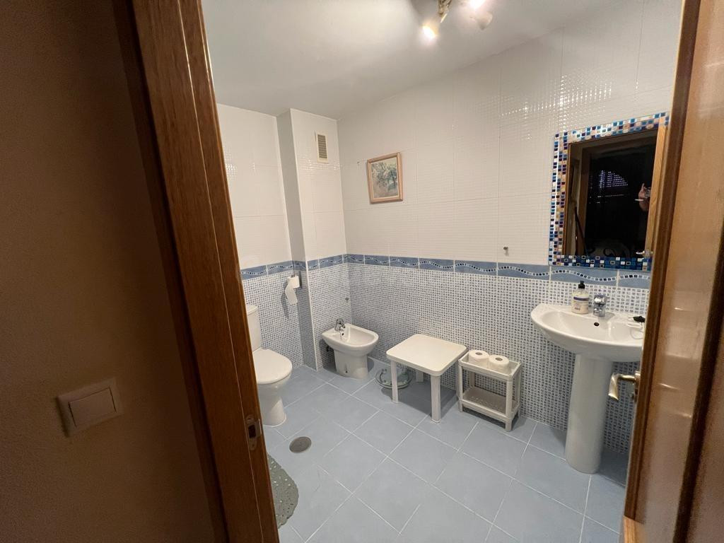 TODO EL AÑO Se alquila piso de 1 dormitorios a 3 minutos del - foto 5