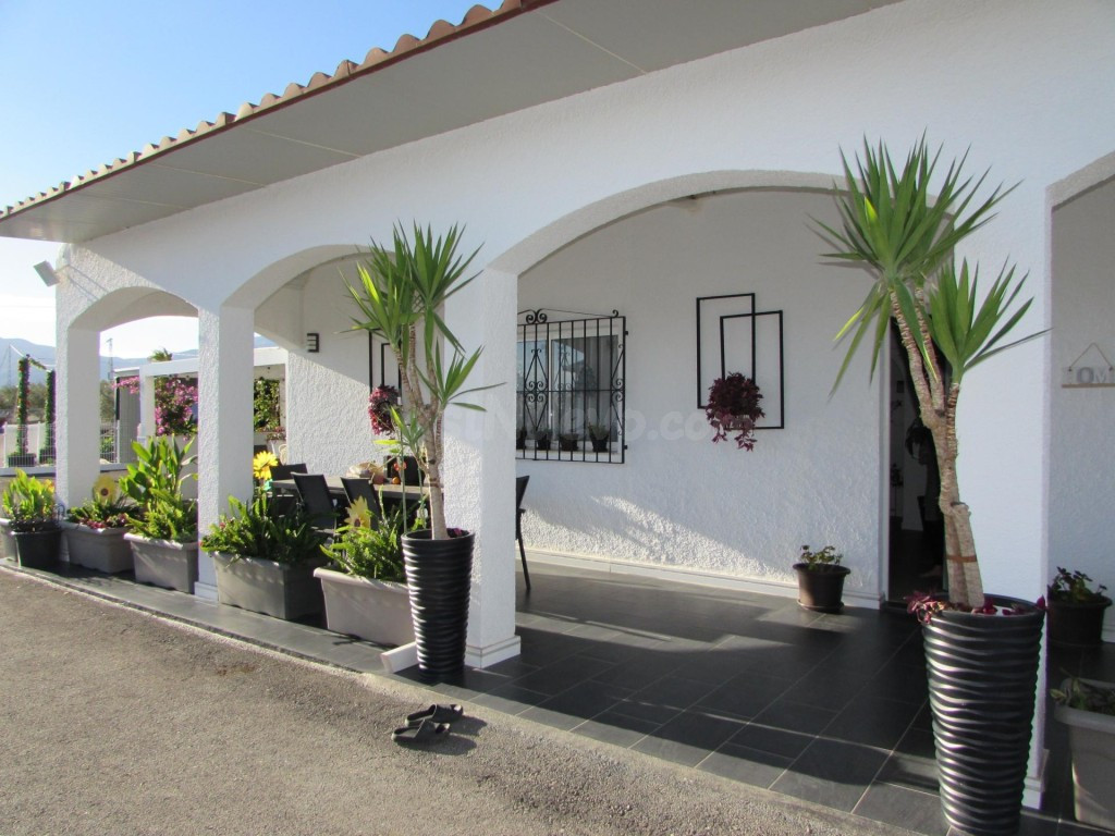 Excepcional, finca con dos viviendas autosuficientes