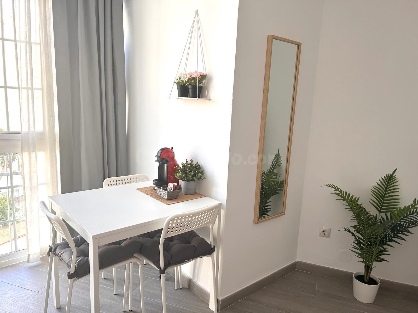 ESTUDIO BENALMÁDENA JUNTO AL MAR - foto 2