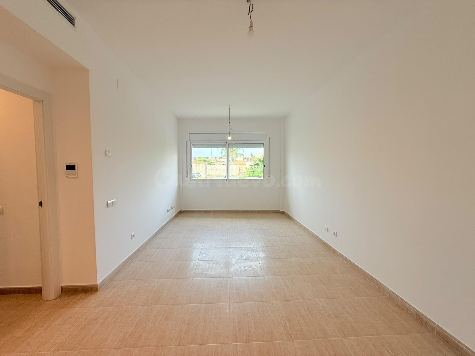 VIVIENDA A ESTRENAR EN PLANTA BAJA · 2 habitaciones · PARKING INCLUIDO · CENTRO DE DELTEBRE - foto 5