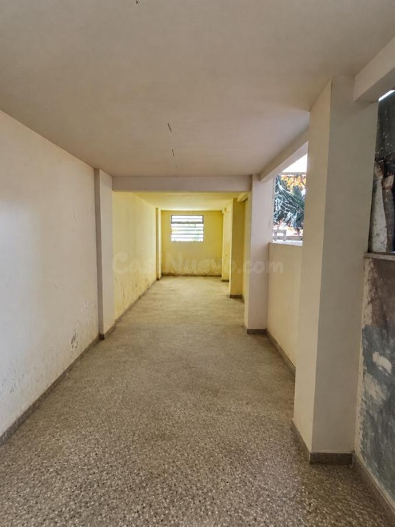 EN VENTA AMPLIO LOCAL CON PROYECTO PARA DOS VIVIENDAS CON GA - foto 4