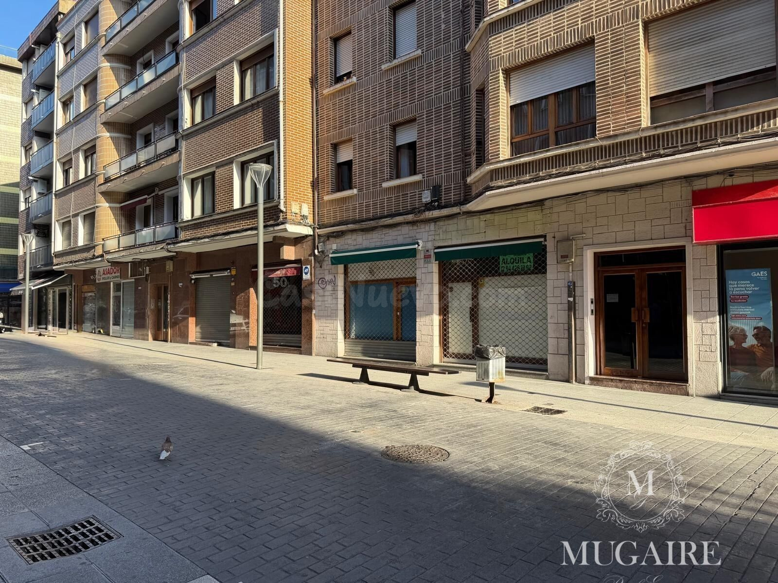 LOCAL DE 57M2 CON SALIDA DE HUMOS EN VIRGEN DE BEGOÑA