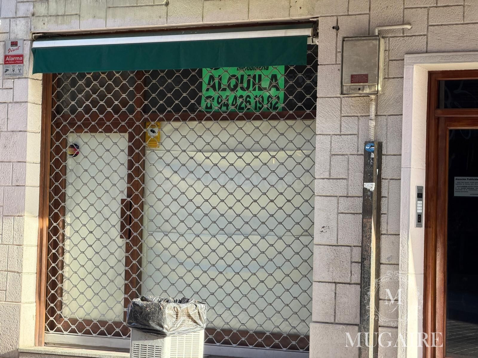 LOCAL DE 57M2 CON SALIDA DE HUMOS EN VIRGEN DE BEGOÑA - foto 2