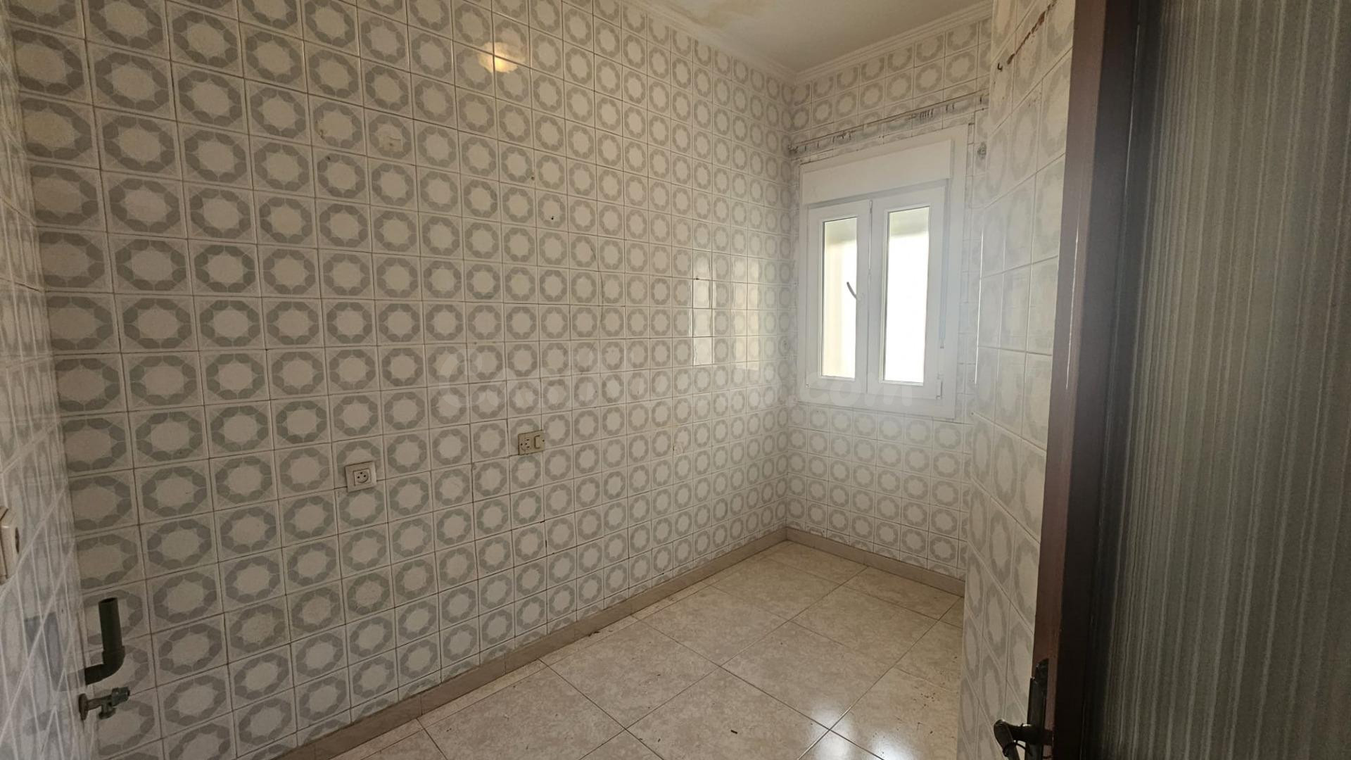 ¡AMPLIO PISO EN EL CENTRO DE ALGECIRAS! - foto 5