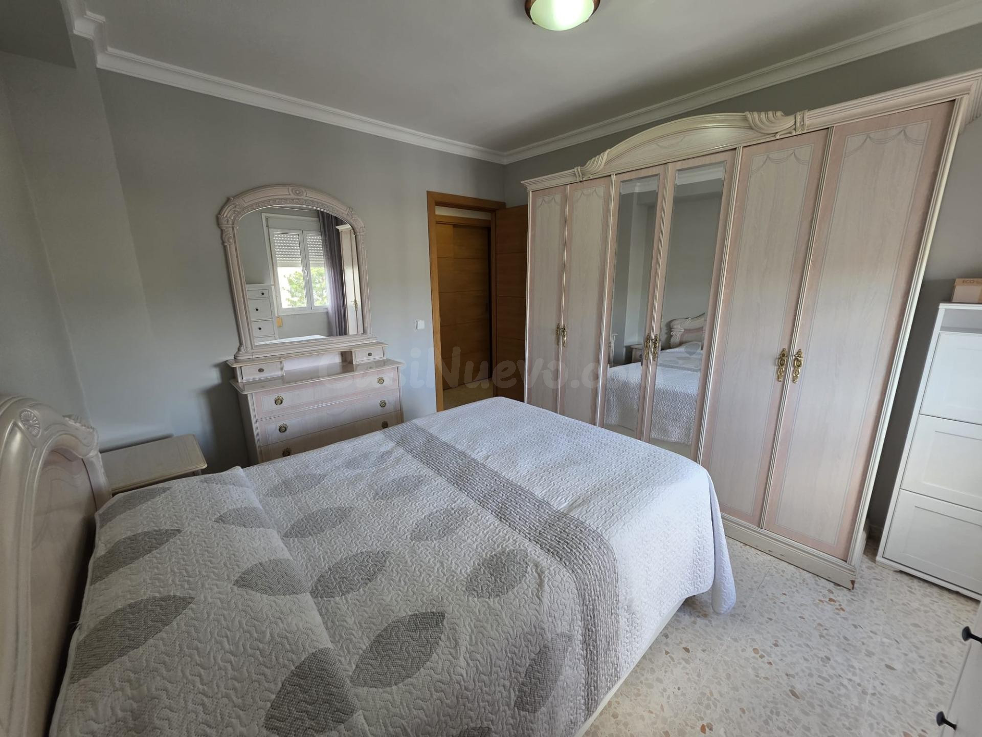 ¡PISO EN VENTA EN SAN ROQUE! - foto 3