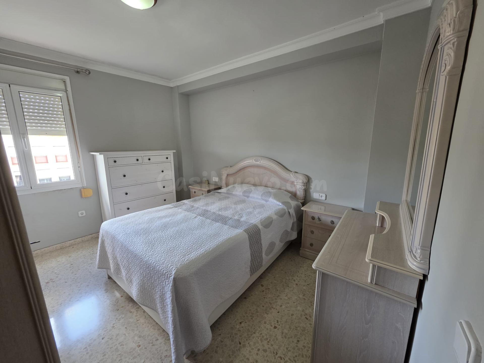 ¡PISO EN VENTA EN SAN ROQUE! - foto 5