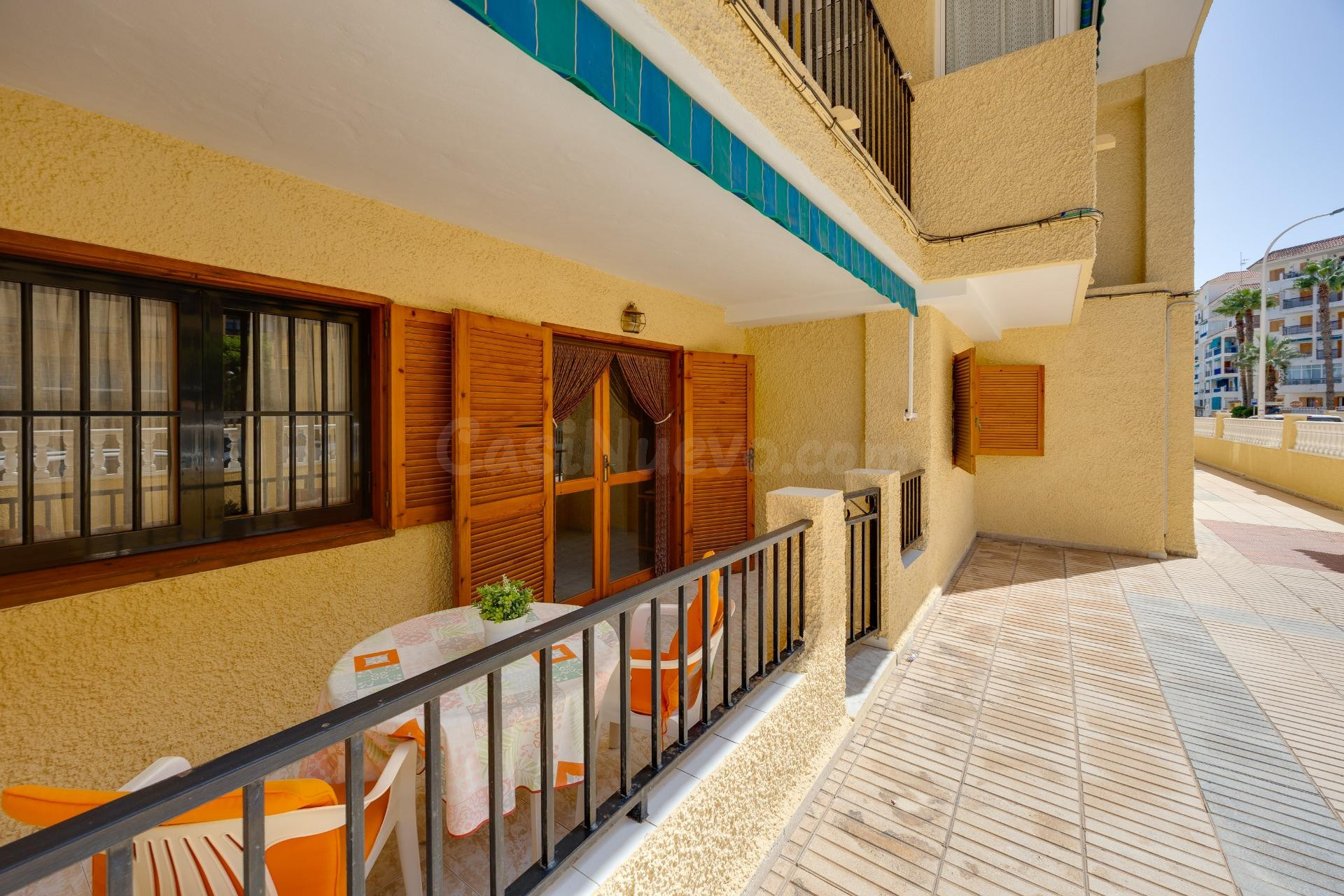 Planta baja de 2 dormitorios en Viñamar II con piscina, a 20 - foto 3