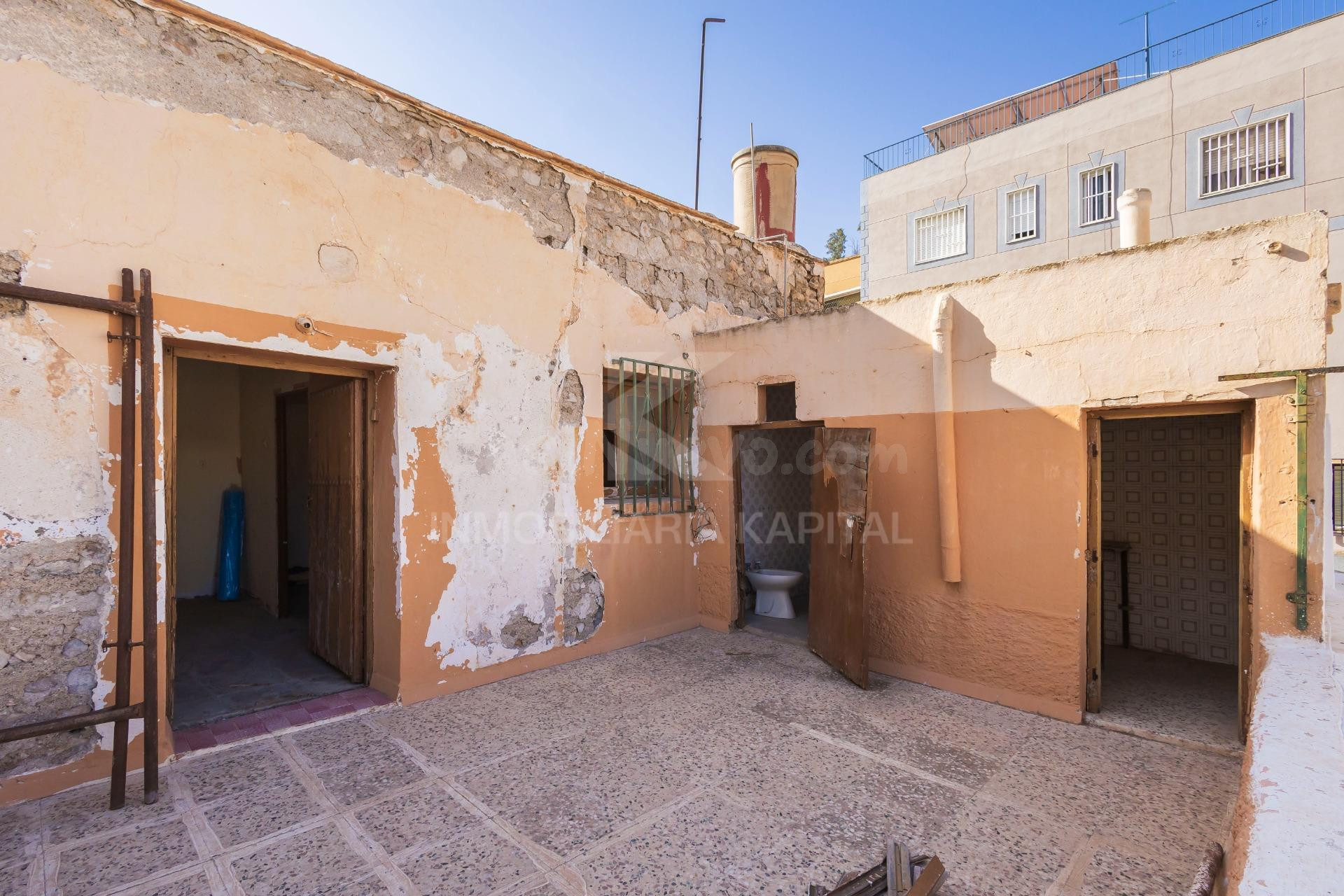 Vivienda para reformar en Gádor – 65 m2, 3 dormitorios y Ter - foto 4