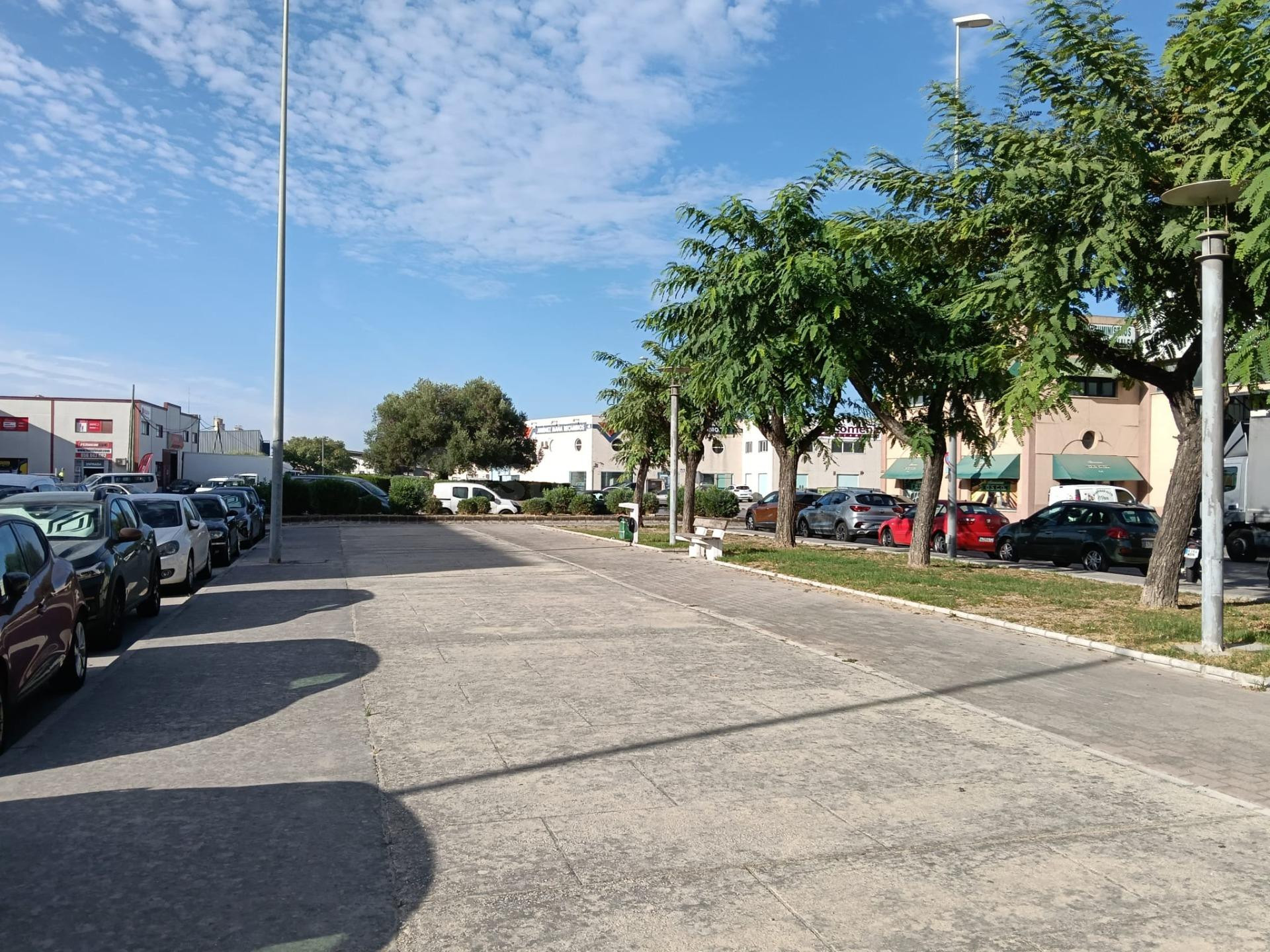 VENTA DE NAVE EN EL PUERTO DE SANTA MARIA - foto 2