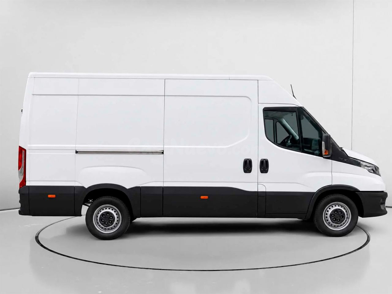 Iveco Daily Furgon 35S 14 V 3520L/H3 100 kW (136 CV) - foto 2