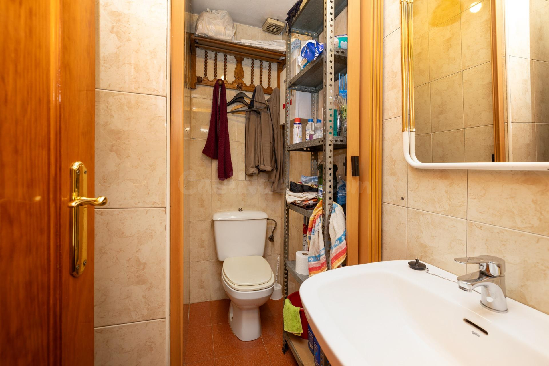 Oportunidad de negocio por jubilación. Se vende local con ne - foto 4
