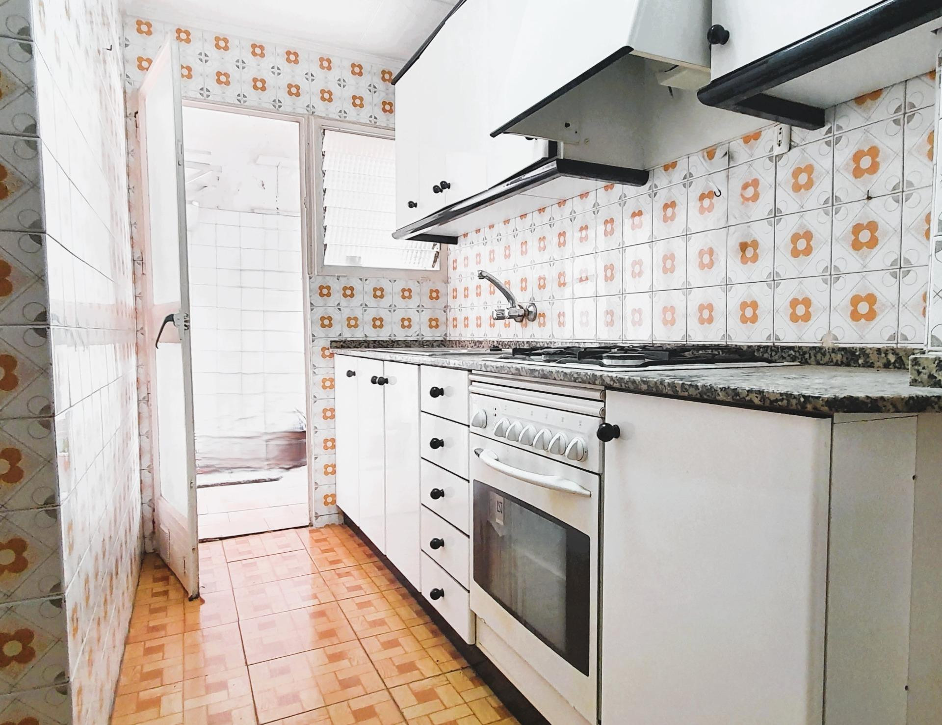 4 habitaciones Y MUY LUMINOSO !!! - foto 3