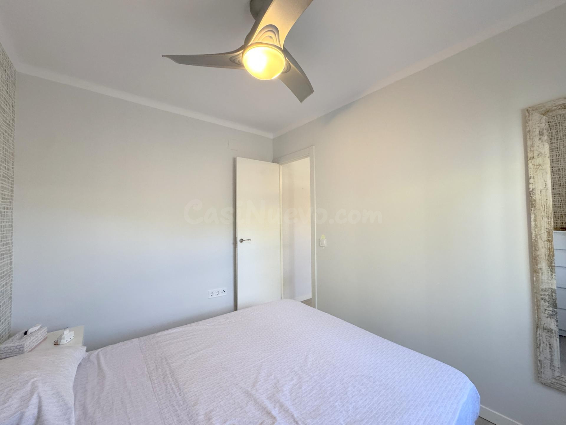 Casa reformada con dos patios y acceso a dos piscinas en San - foto 5