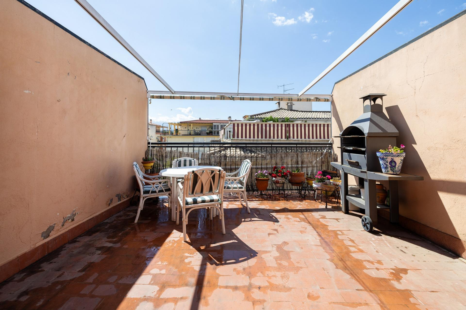 Exclusiva vivienda con gran terraza y múltiples posibilidade - foto 2