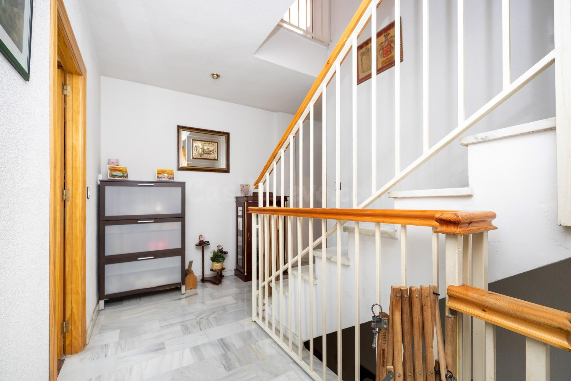 Exclusiva vivienda con gran terraza y múltiples posibilidade - foto 4
