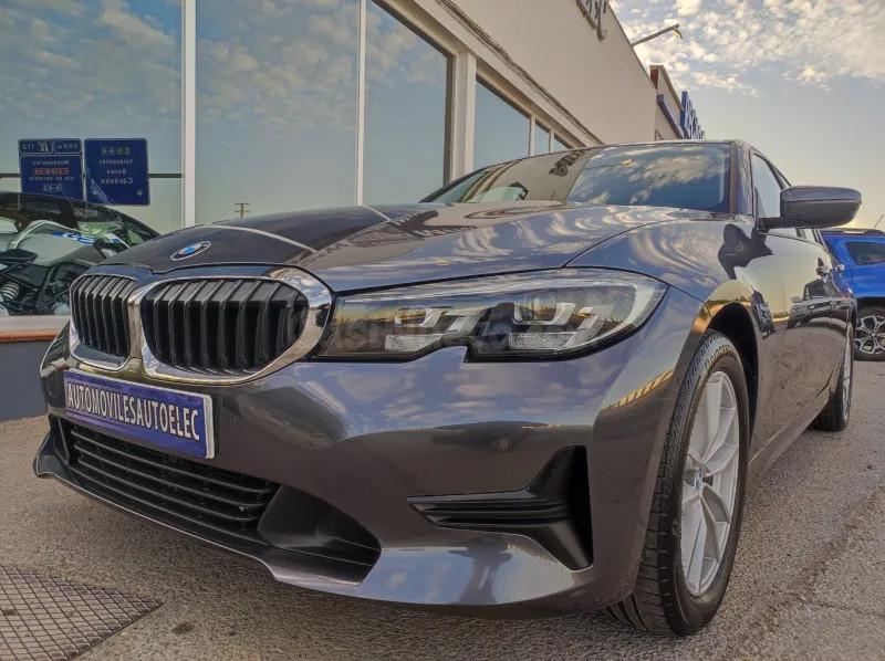 BMW Serie 3 320d Luxury Line 190 CV Automático Manzanares