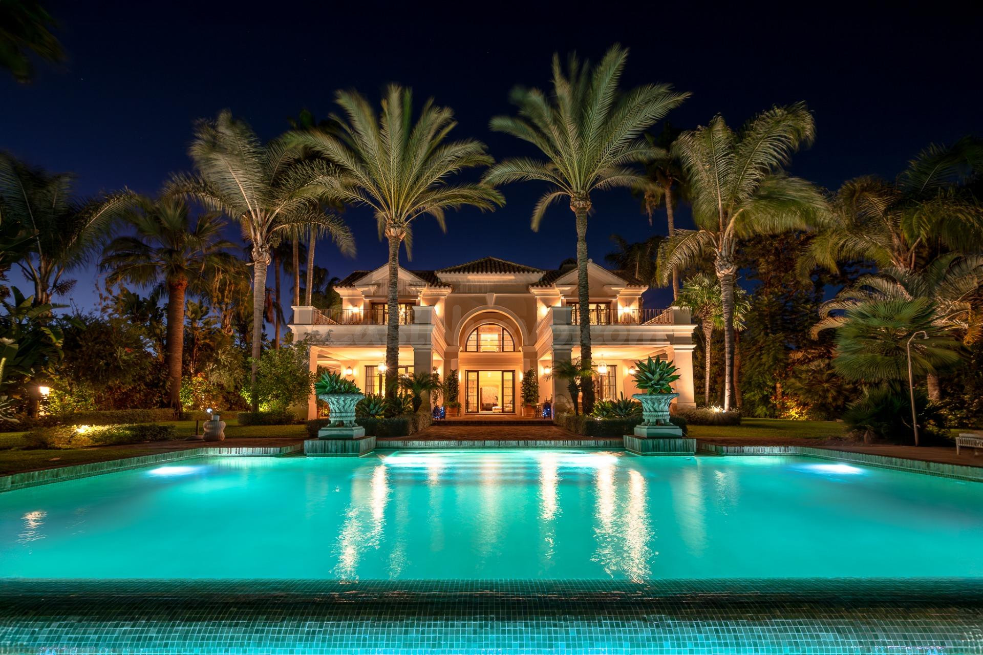 Villa Clásica Atemporal en la Exclusiva Guadalmina Baja - foto 2