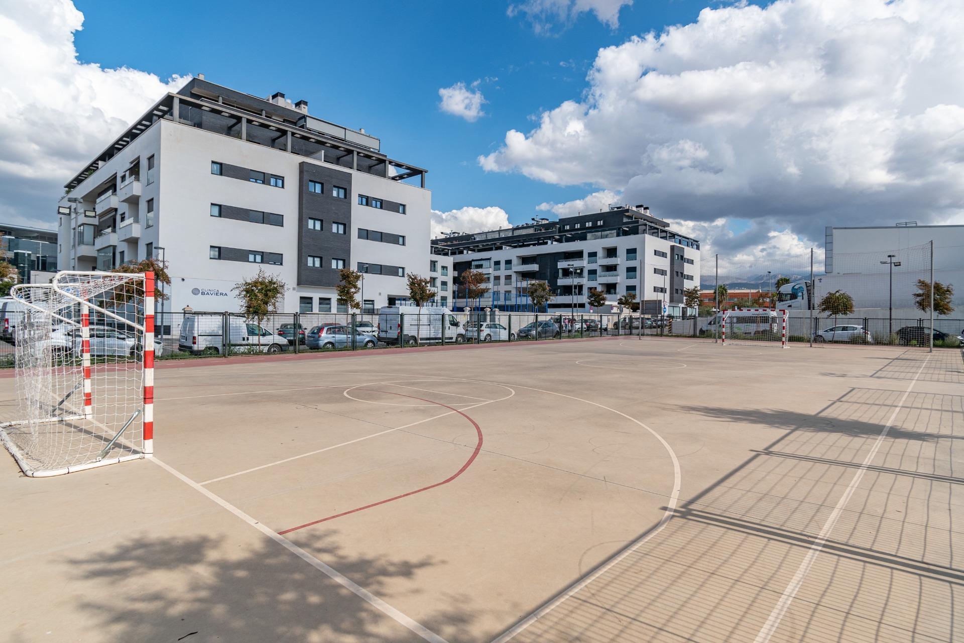 Exclusiva vivienda en Residencial Nevada — Urbanización de l - foto 5