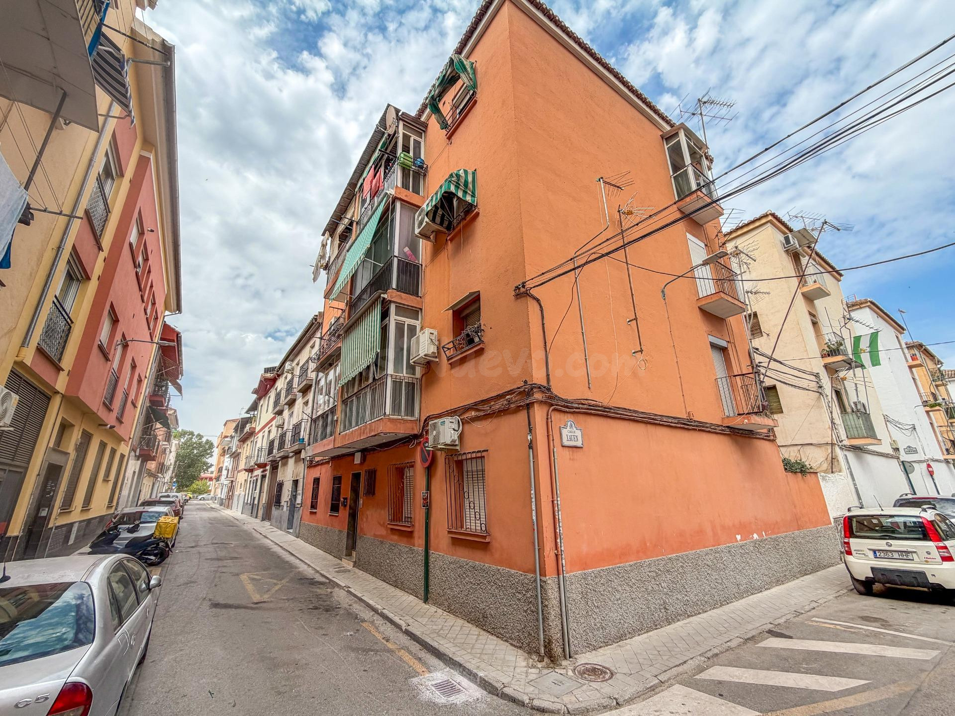 Piso de 2 dorm. reformado para entrar a vivir. - foto 2