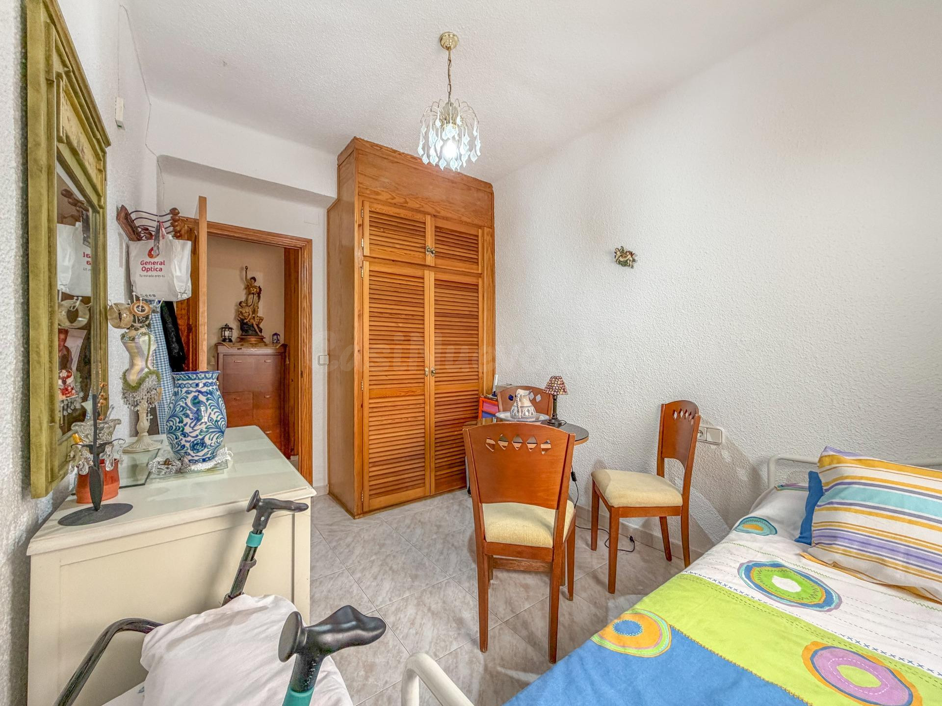 Piso de 2 dorm. reformado para entrar a vivir. - foto 4