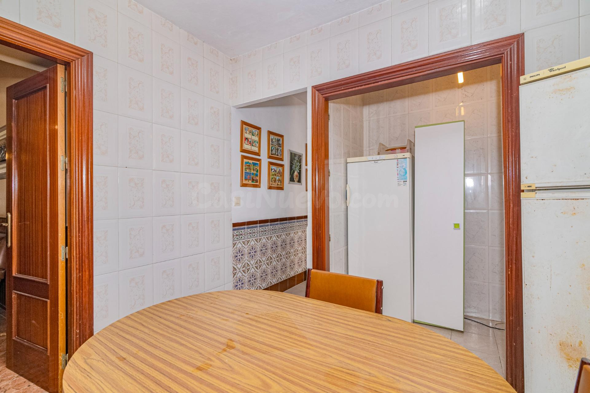 Gran casa de pueblo con terreno, en Ambroz (1260 m2 de parce - foto 4
