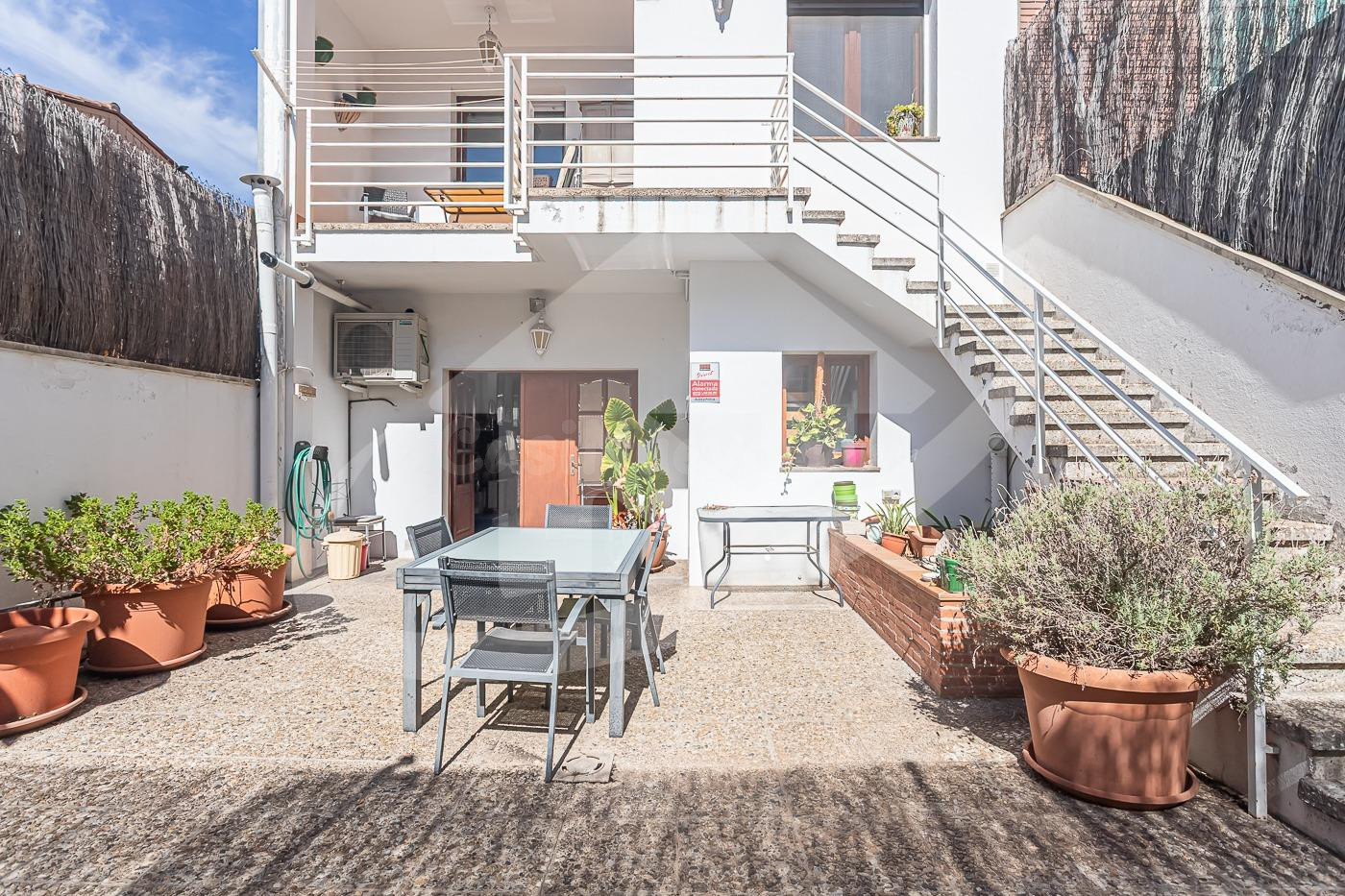 CASA REFORMADA EN LA MEJOR CALLE DE LA CREU ALTA