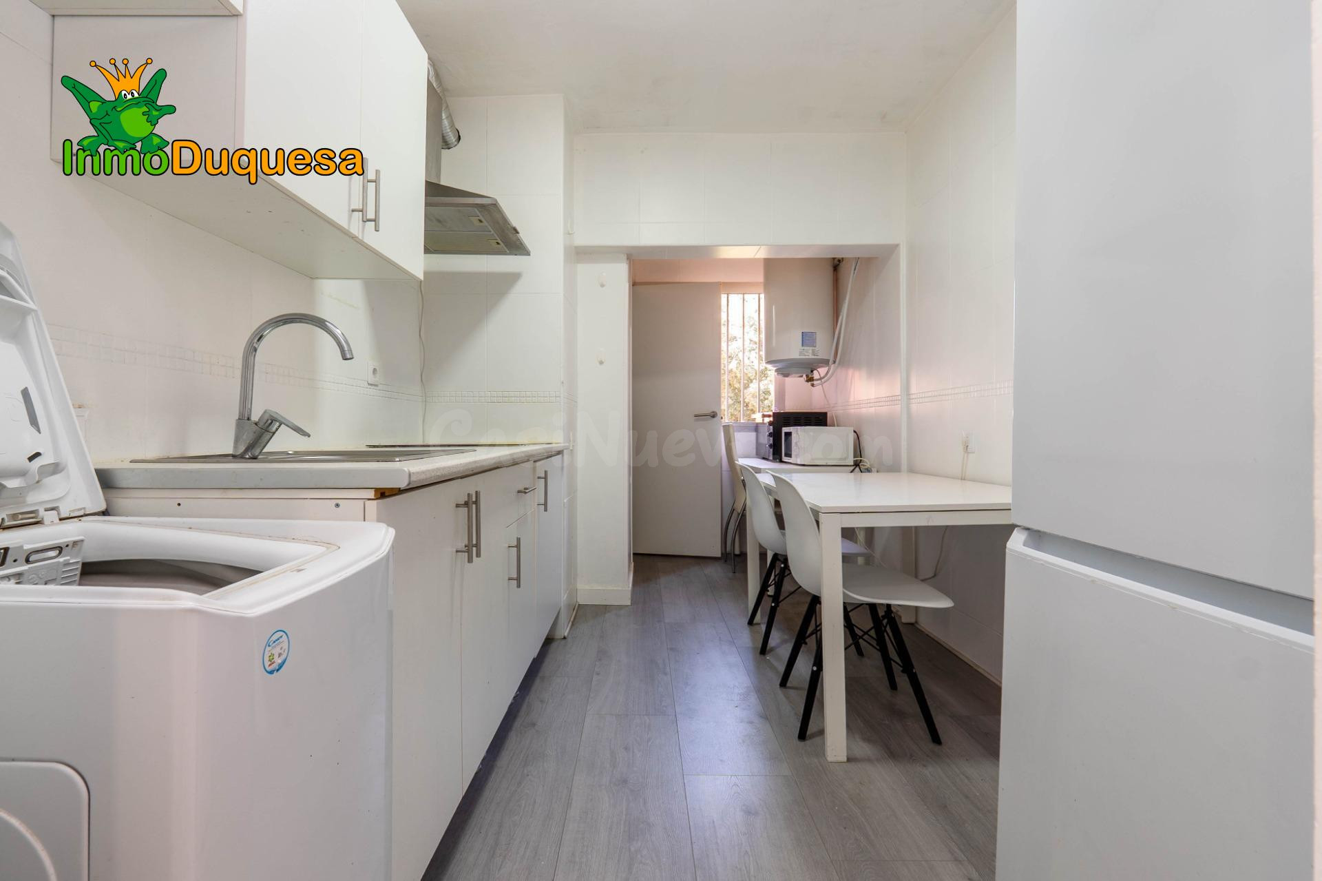 Piso de 5 dormitorios ideal para INVERSORES en el barrio de  - foto 2