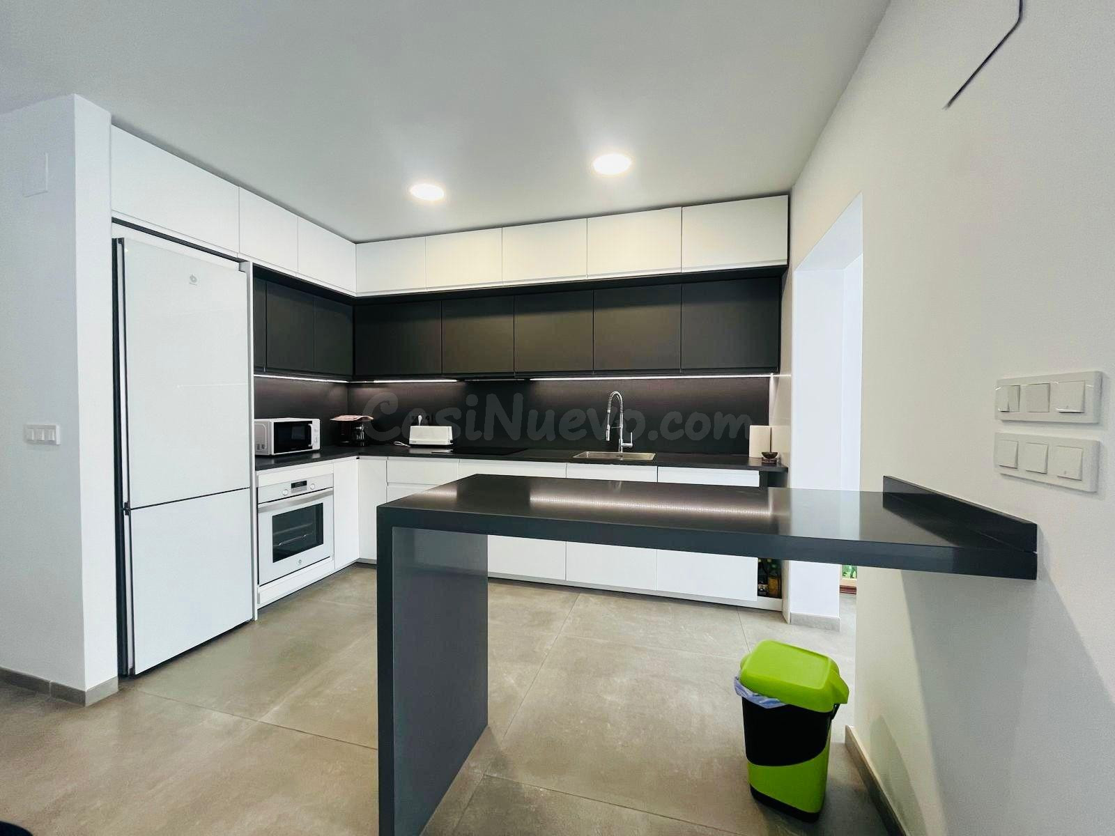 Bungalow reformado de 2 habitaciones en una sola planta - foto 3