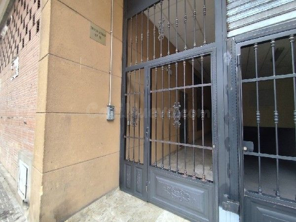 OPORTUNIDAD VENTA PISO EN JUMILLA ( OKUPADO ) - foto 2