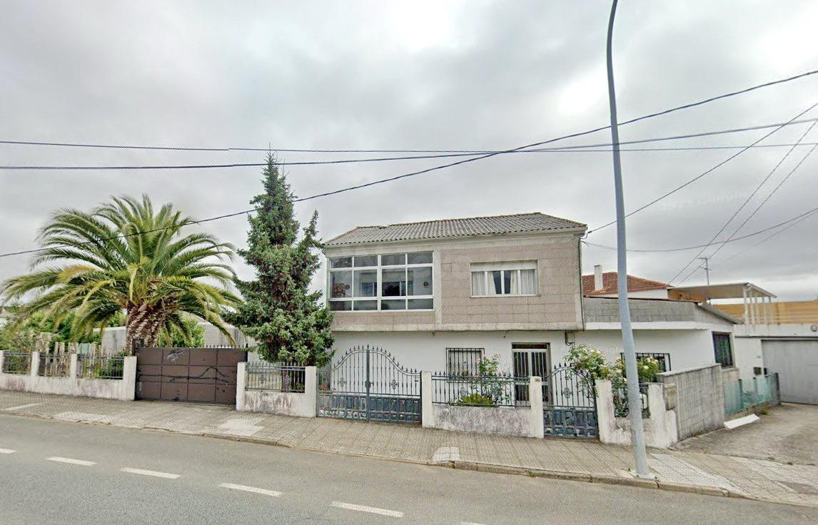 VENTA DE CASA EN LALIN SIN POSESION - foto 5