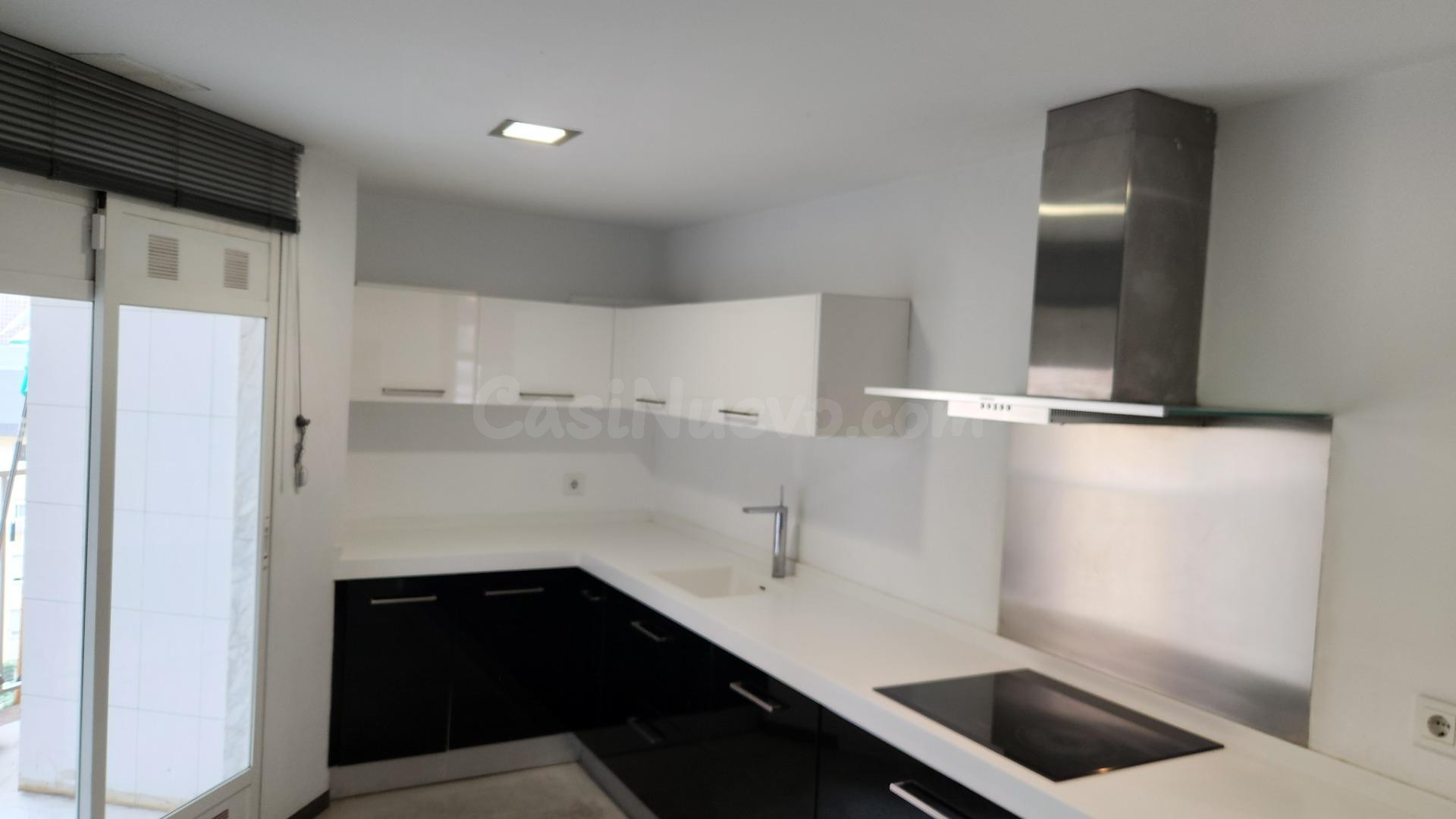 Ático Dúplex 4 habitaciones 176m² en alquiler - Ciutat de le - foto 4