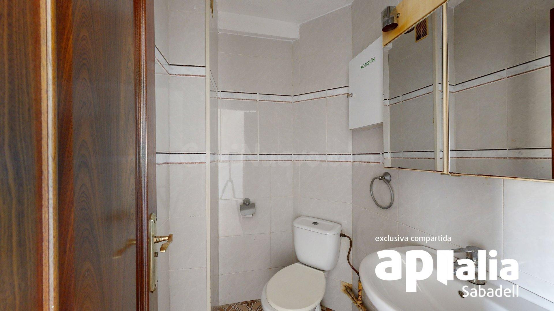 Piso en Venta en Badia del Vallés - foto 4