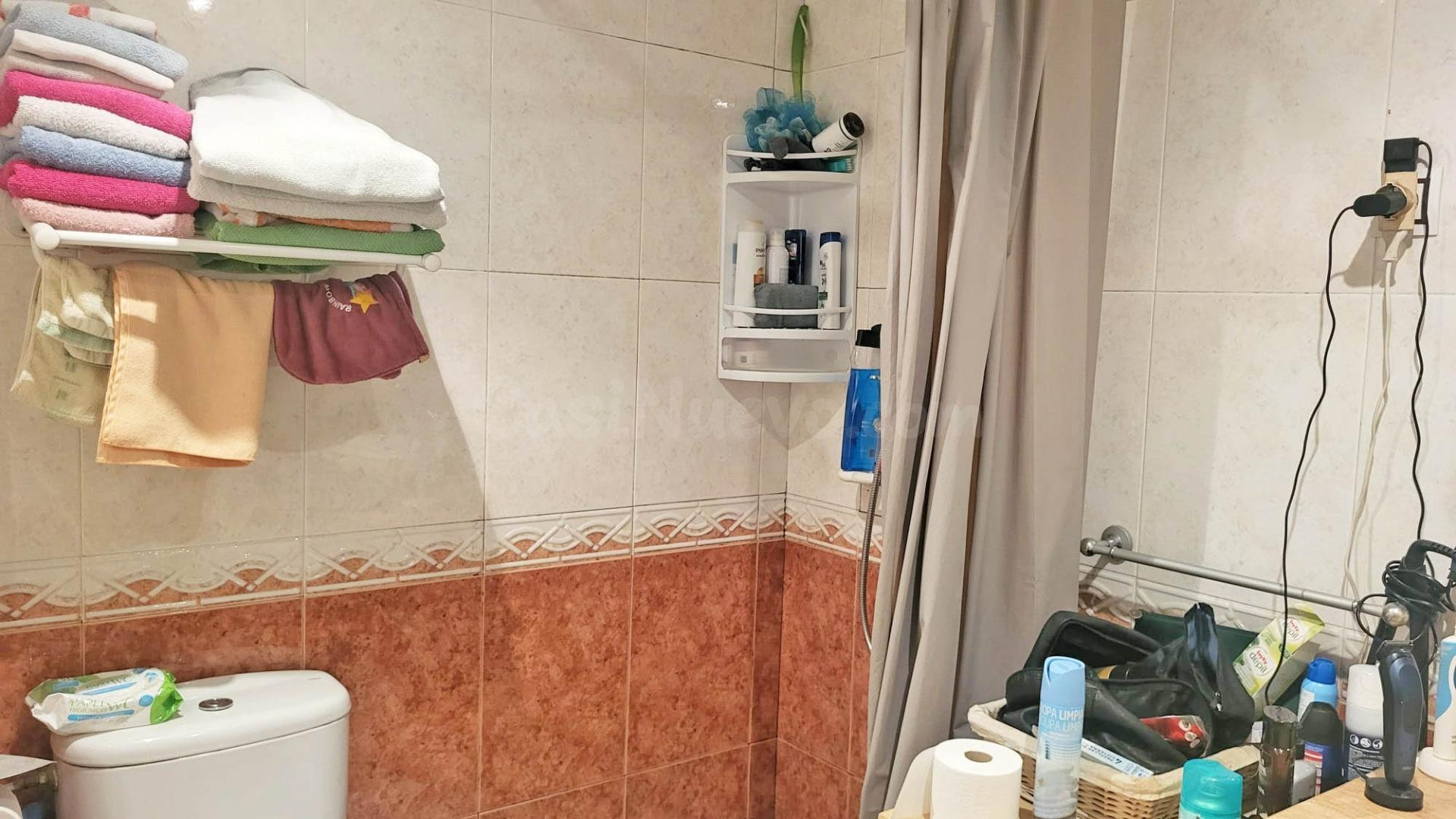 CASA DE 4,93m DE FACHADA PARA ACTUALIZAR A TU GUSTO - foto 4
