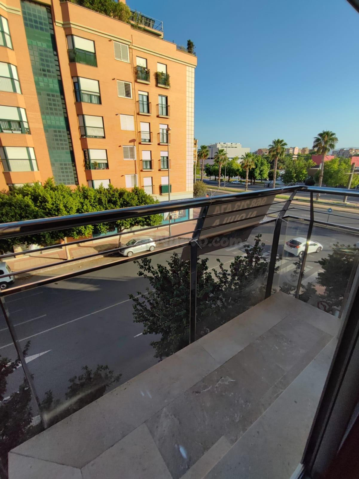 PRECIOSO PISO EN AVENIDA JUAN CARLOS 1 - foto 5