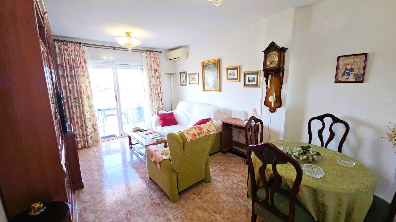 Apartamento con vistas al mar en Punta Prima - foto 2