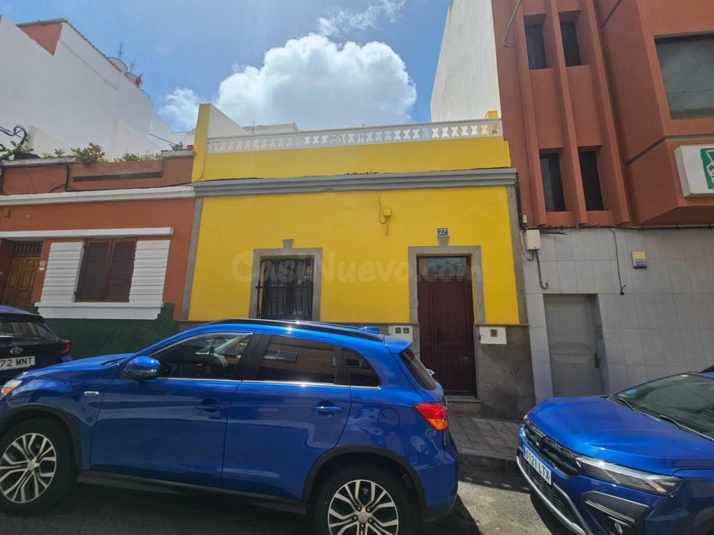 Chalet adosado en venta en Calle Misericordia