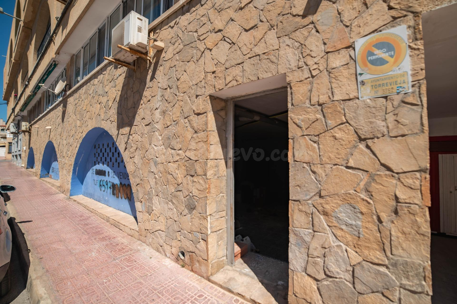 Local comercial 130m² en venta - Estacion de autobuses