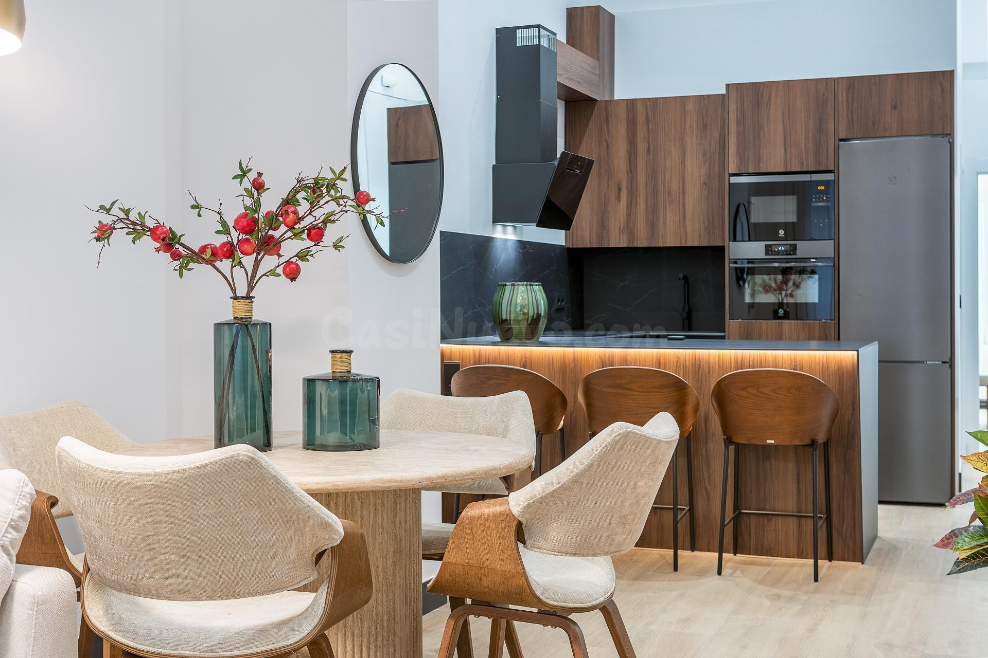 PRECIOSO APARTAMENTO DE UN DORMITORIO DE LUJO EN URBANIZACIO - foto 3