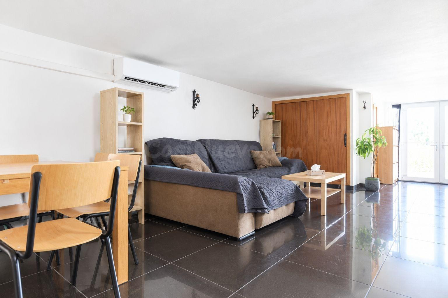 Casa adosada de 3 dormitorios con amplias terrazas en Los Ba - foto 2