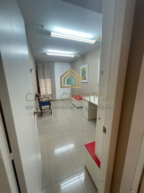 APARTAMENTO EN ALQUILER JUNTO A CLÍNICA QUIRÓN Y JARDÍN DE M - foto 3