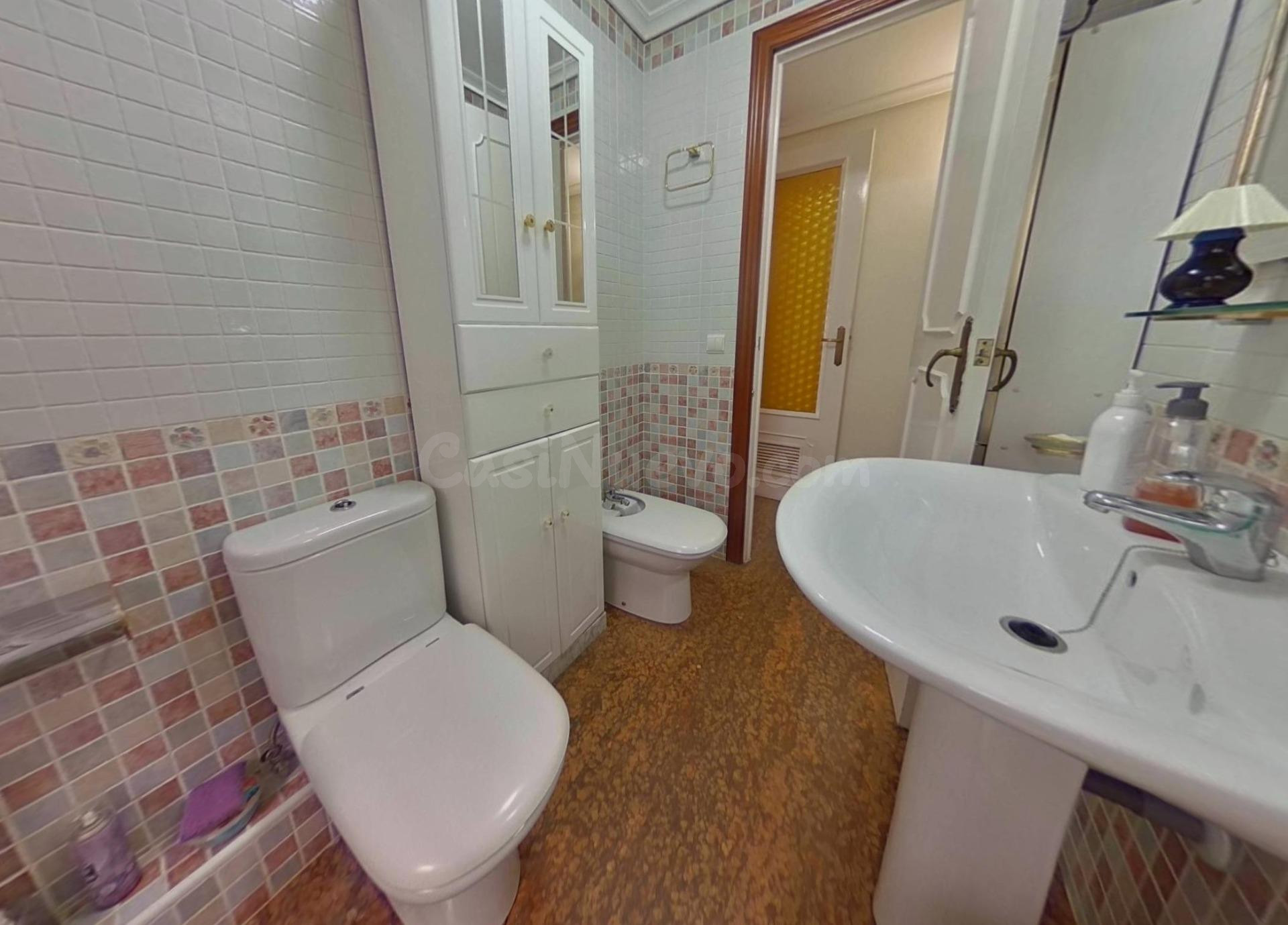 D. Se vende piso junto a la Avenida de Jesús Rescatado, exte - foto 5