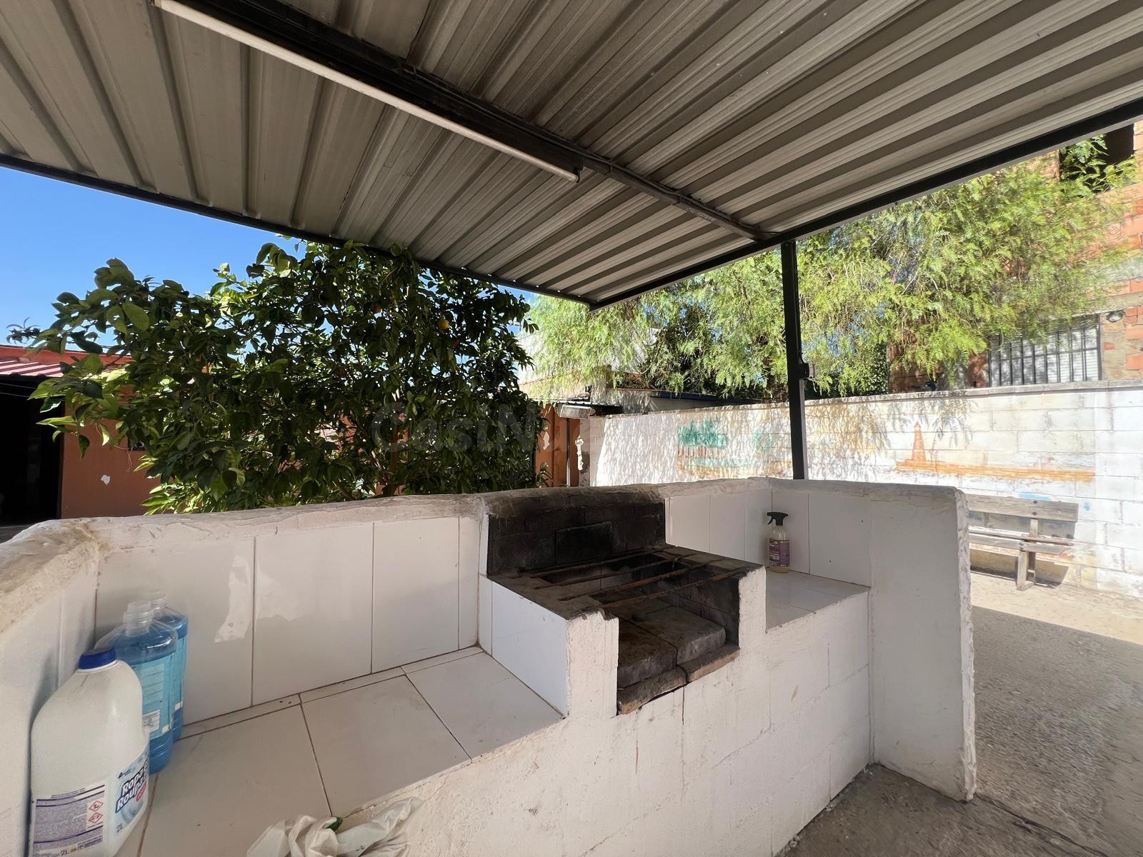 PARCELA DE APROX. 1.000 m2 CON CASA Y PISCINA EN LA ZONA DEL - foto 3