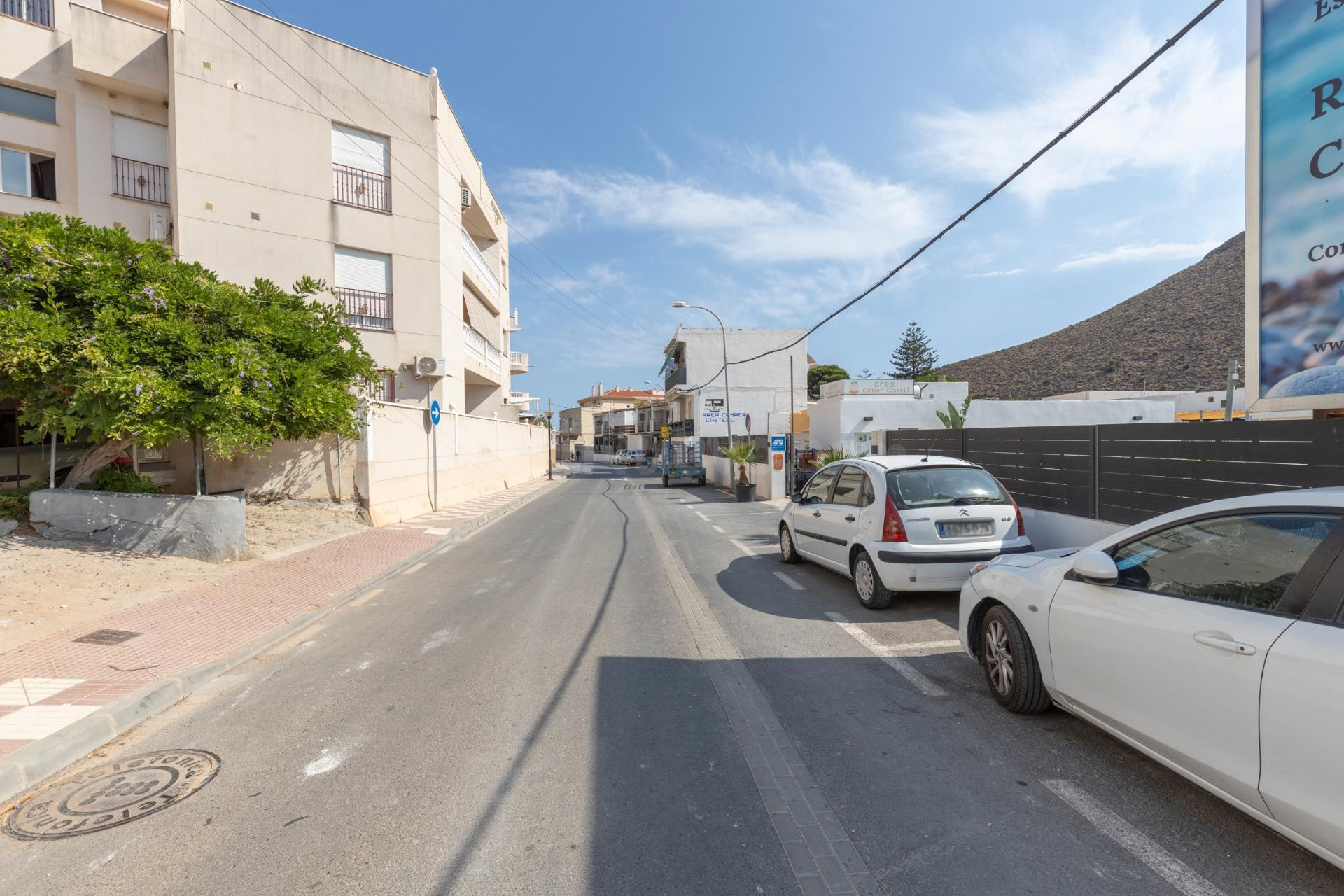 Estrena vivienda a 5 minutos de la playa en Castell de Ferro - foto 5