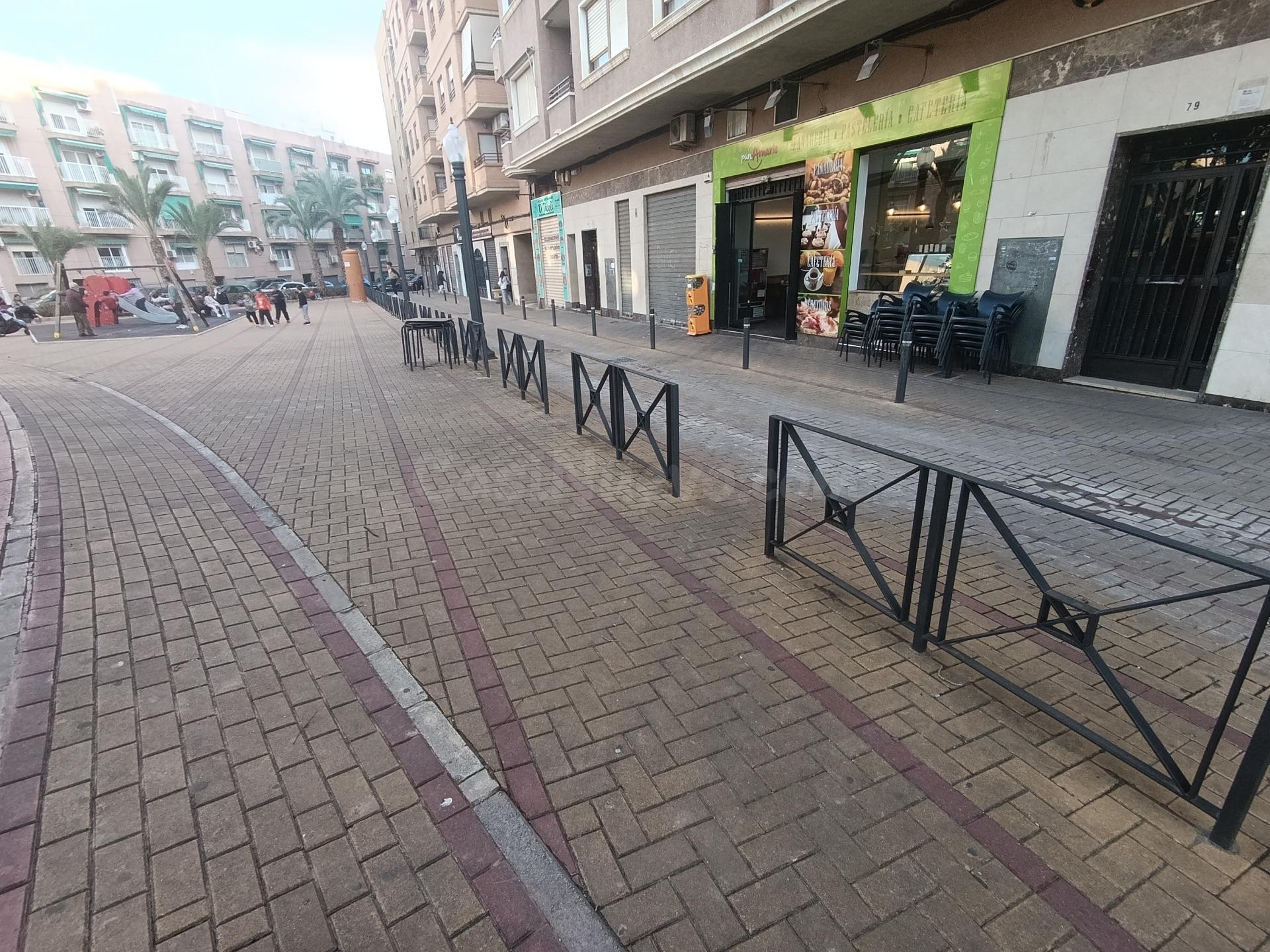 Dos Plazas de Garaje y trastero en Elche - foto 4