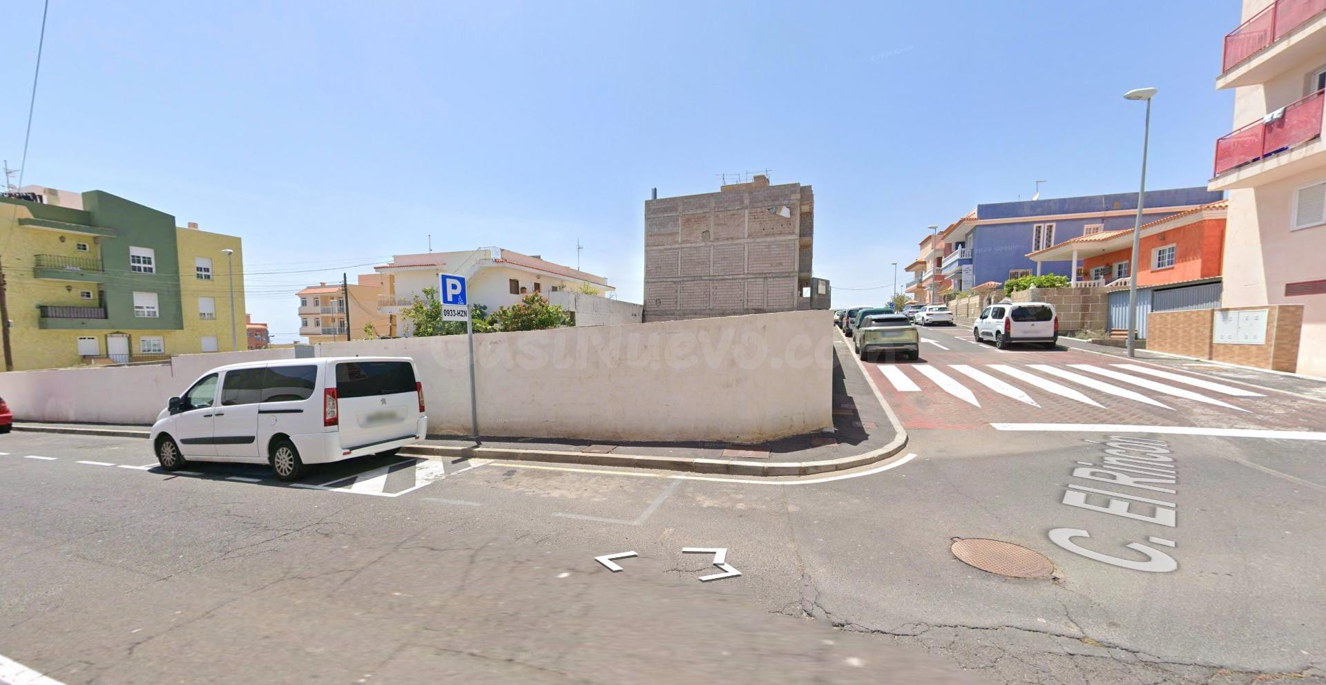 SOLAR URBANO CONSOLIDADO EN SAN ISIDRO – 204 m2 SE PUEDE CONSTRUIR MINIMO 4 PISOS O LOCALES Y PISOS