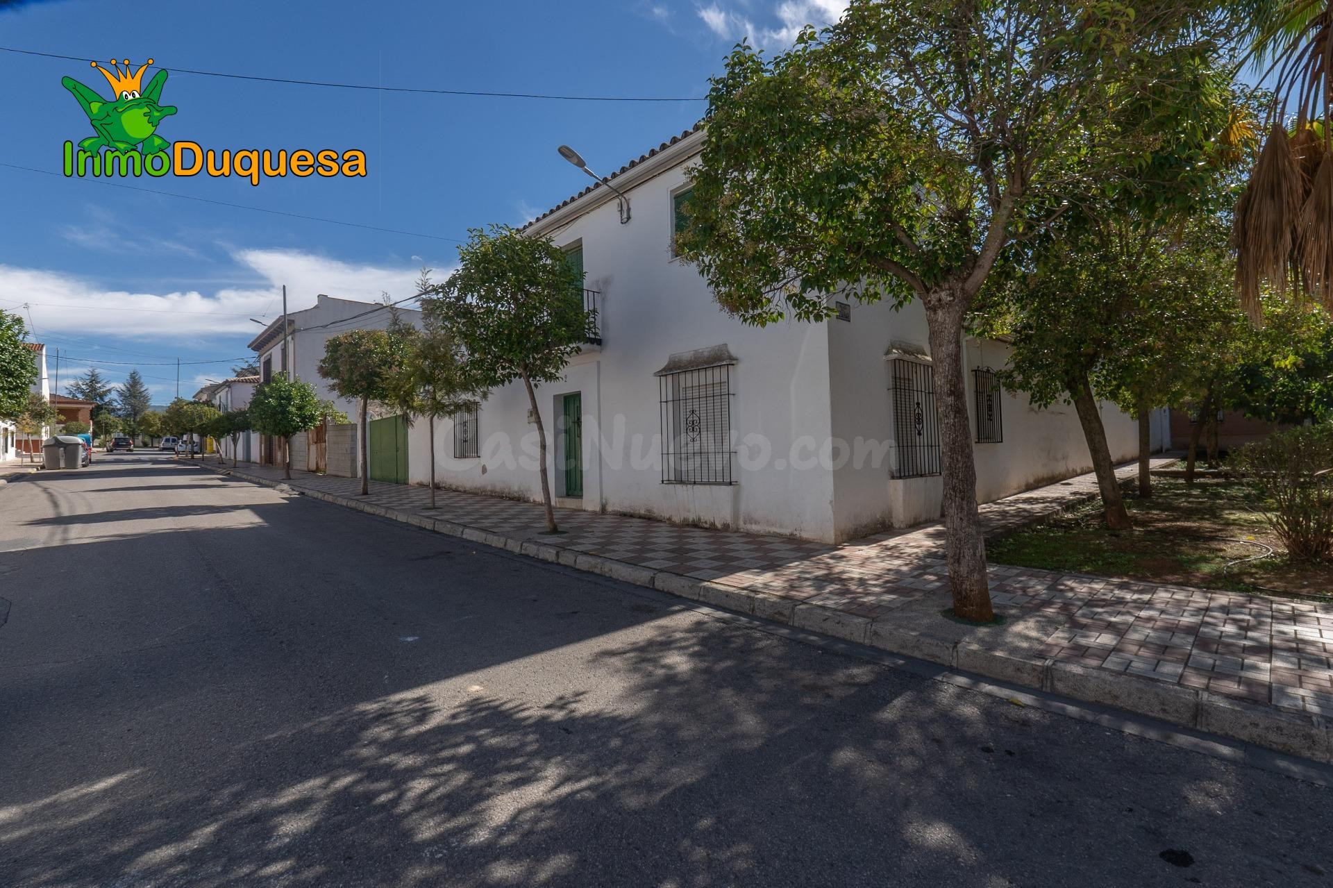 ¡MAGNÍFICA OPORTUNIDAD EN EL CHAPARRAL!